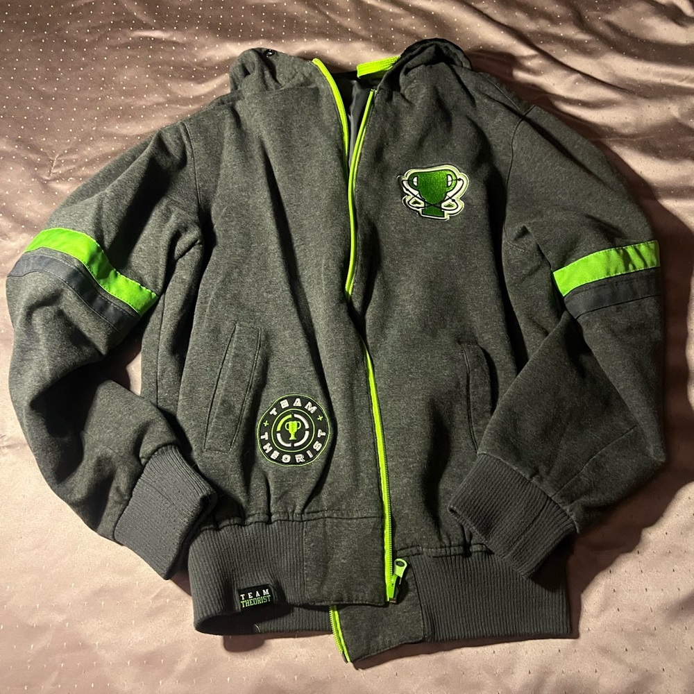 Game Theory reversible sweatshirt, size L
